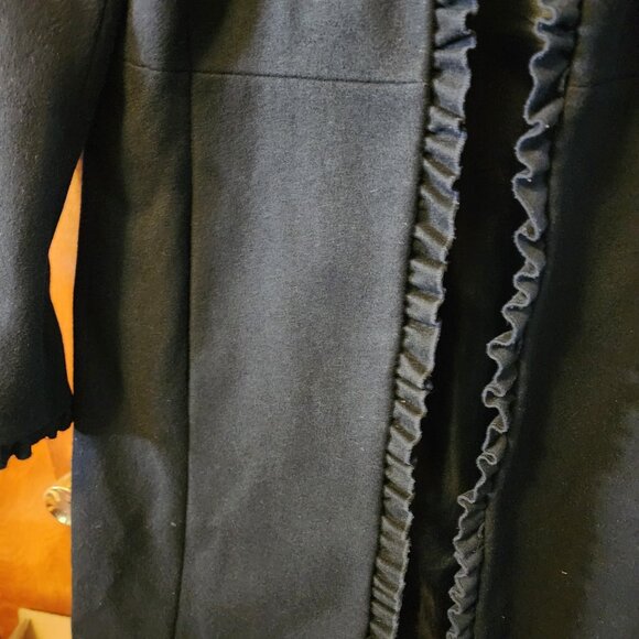 Women's Size 12 DKNY Black Wool Blend Ruffle Trim Overcoat - Picture 5 of 9